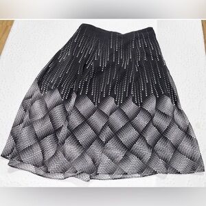East 5th Black White Geometric Dot Skirt Women’s Size 8 Flowy Lined Side Zipper